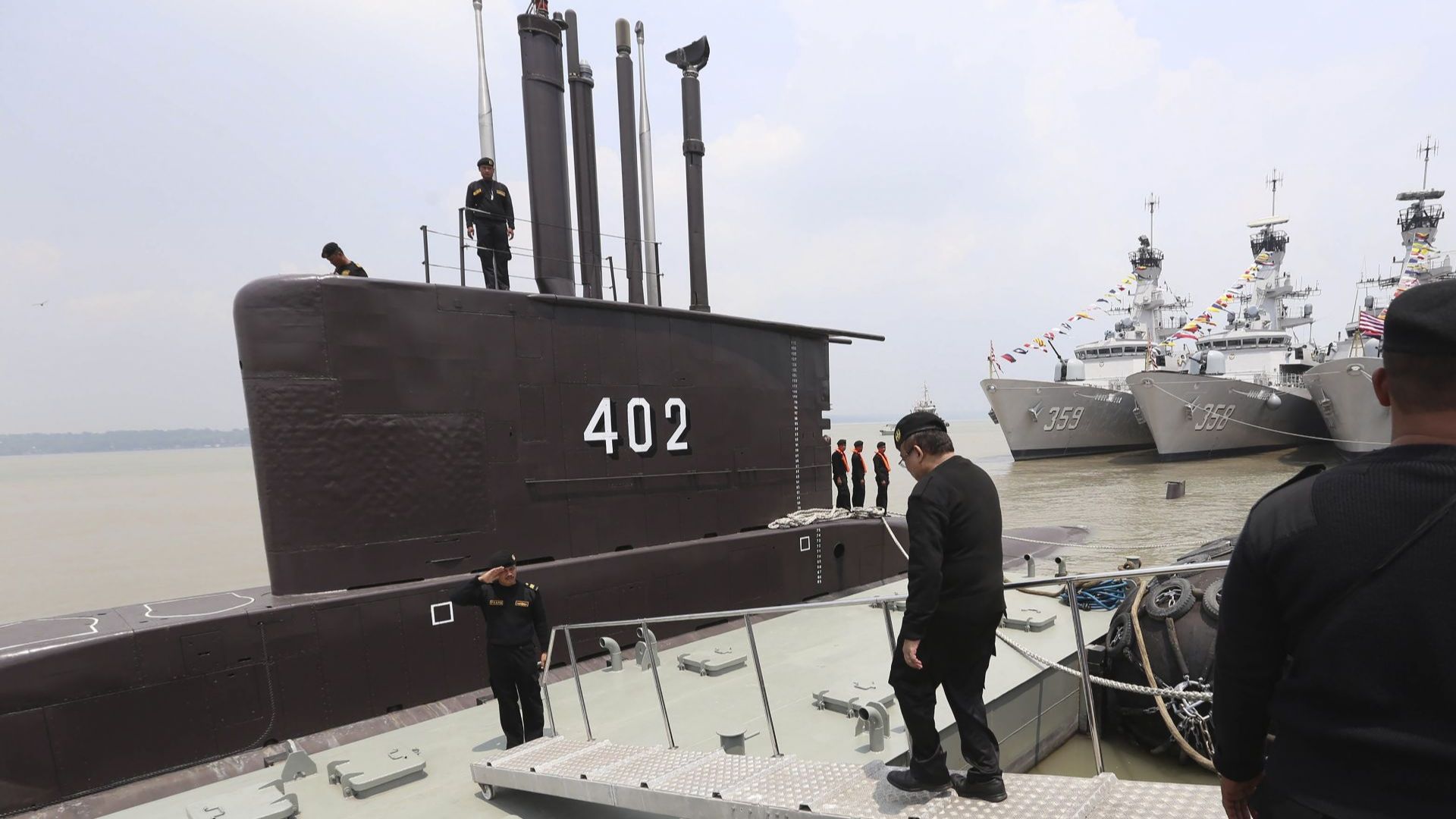 Какво може да се е случило на борда на изчезналата подводница Naggala? (снимки)