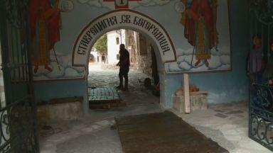 От днес гостите на Бачковския манастир ще минават през оригиналната