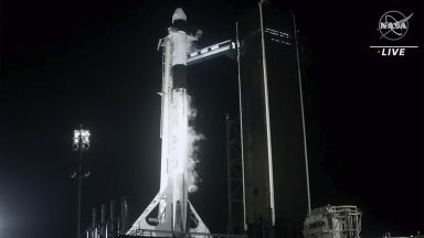 НАСА изпраща нов екипаж на МКС с кораб на SpaceX