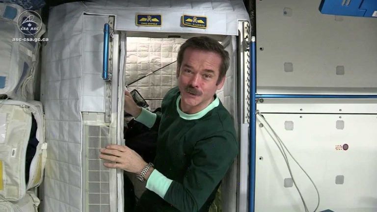 На Международната космическа станция няма достатъчно легла