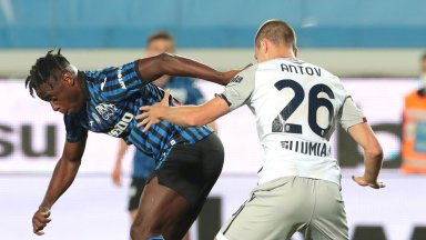 Антов е на два мача от италианската Серия "А", южняшка драма потопи Каляри