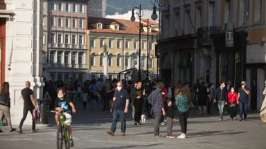 От днес в Италия влизат облекчения на правилата въведени заради