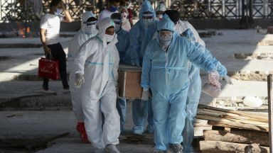 Световната здравна организация предупреди, че пандемията се засилва