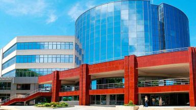 97 студенти от трите университета в Бургас ще получават общински