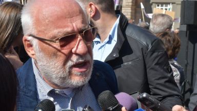 Смята обаче че инцидентът не може да е станал от