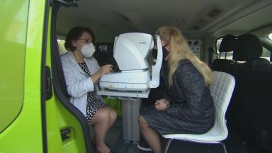 Мобилен кабинет за очни прегледи тръгва из страната през май