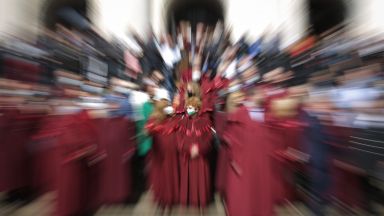 Политическите решения за закриване на органите на специализираното правосъдието за