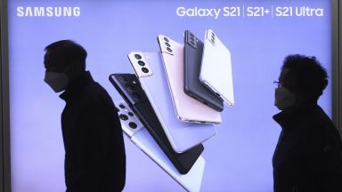 Samsung си върна короната при смартфоните
