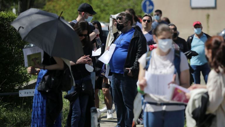 Като че ли се справихме с третата вълна, тя си