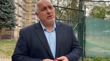 Крещящо е мълчанието на кандидат президента Румен Радев на депутата Слави