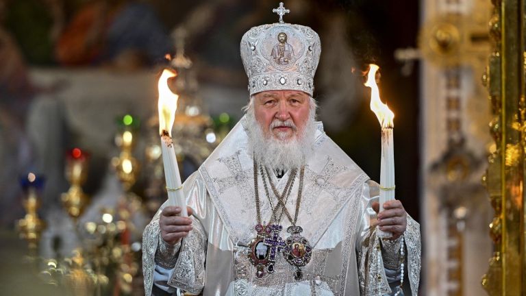 Мярката е чисто символична, тъй като патриарх Кирил се намира