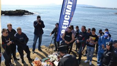 Водолазите от център Посейдон дават старт на сезона по нестандартен