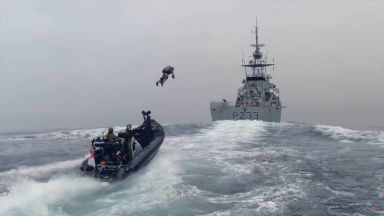 Морските пехотинци на Лондон имат "летящ костюм" (видео)