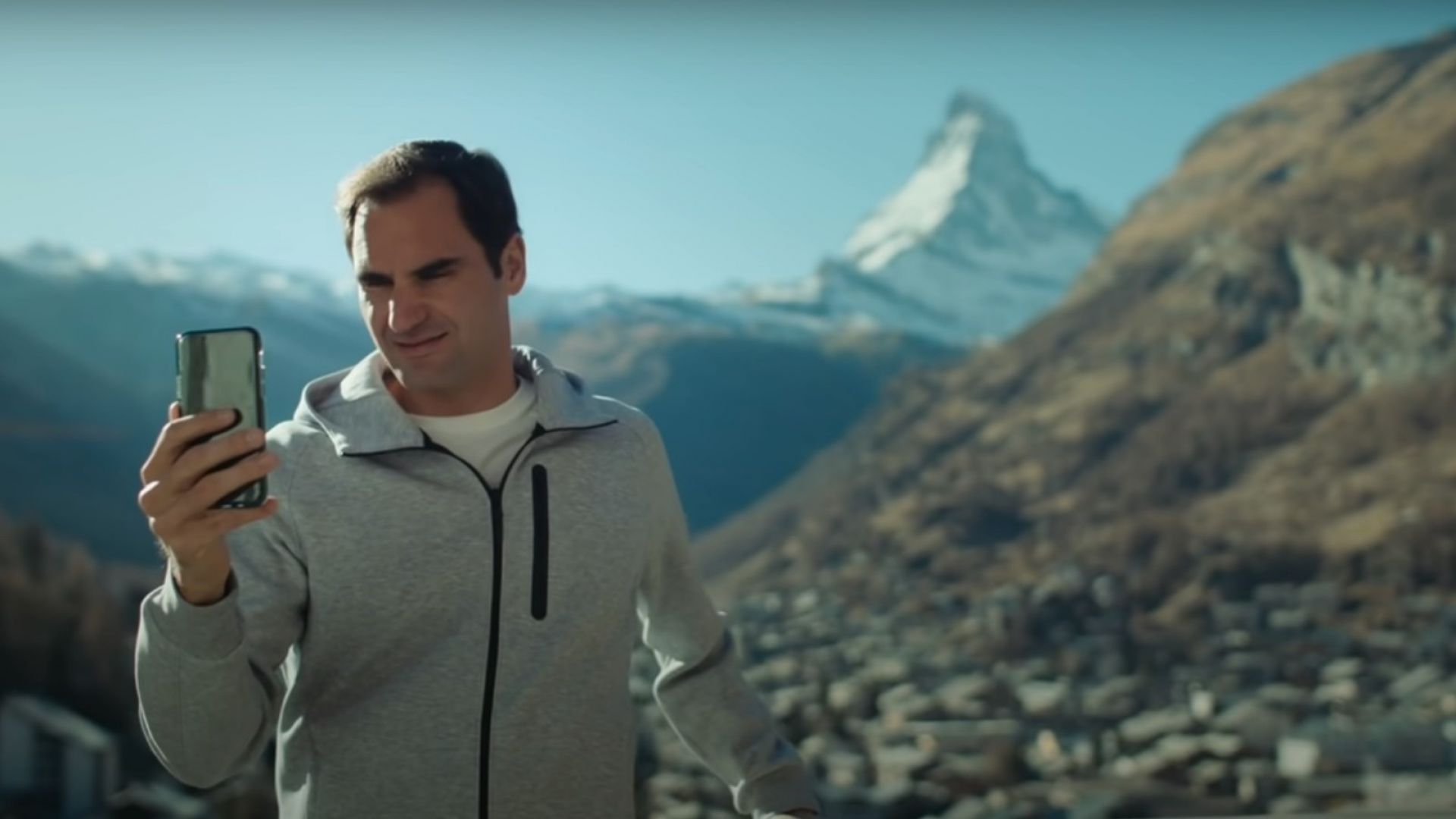 Без драма! Роджър Федерер и Робърт де Ниро рекламират Швейцария (видео)