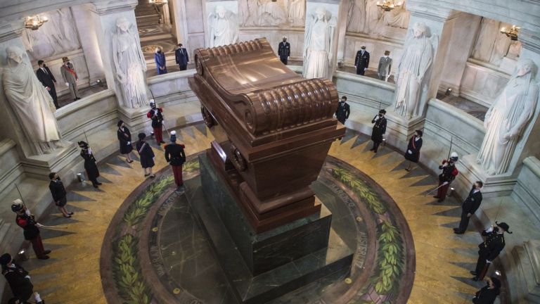 Франция отбеляза вчера 200 години от смъртта на Наполеон Бонапарт