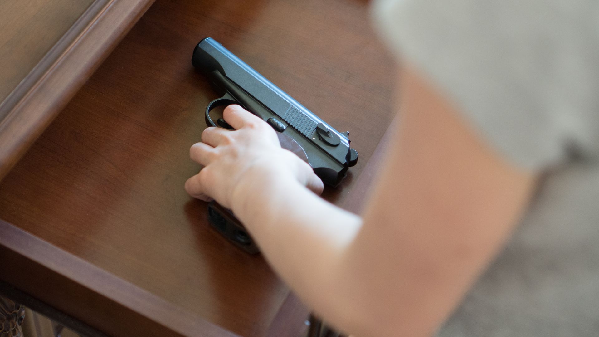 Шестокласничка в САЩ извади оръжие и рани трима в училището си