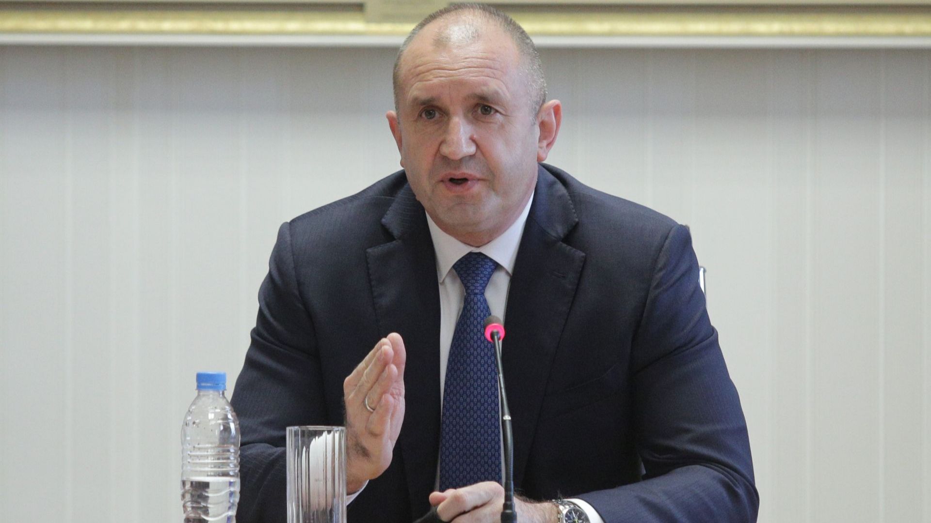 Първи политически реакции за служебния кабинет на Румен Радев