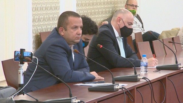 Светослав Илчовски говори пред депутати преди няколко дни