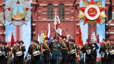 Денят е 7 февруари 1981 година Часът 18 а