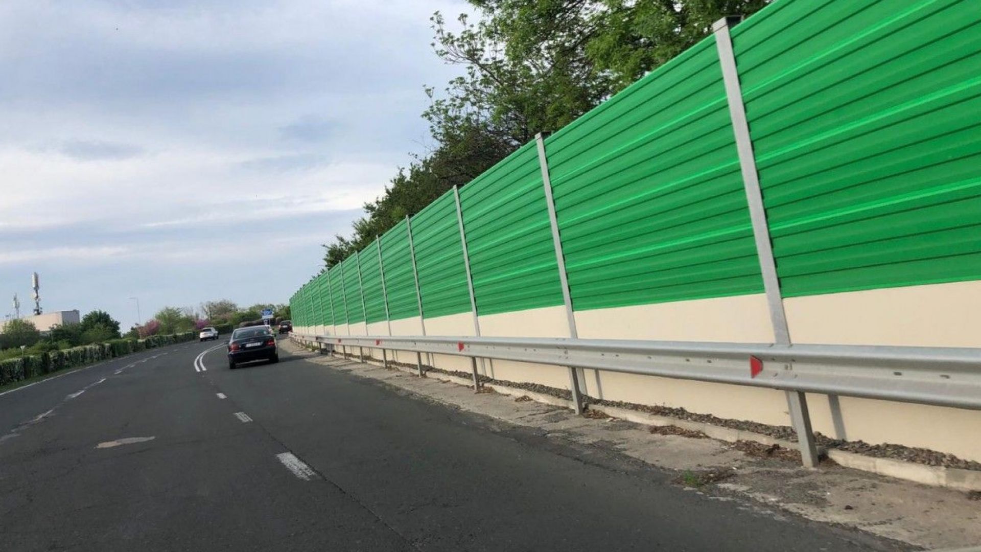 Стартира нов етап по изграждането на шумозащитна стена край "Сарафово", променят движението