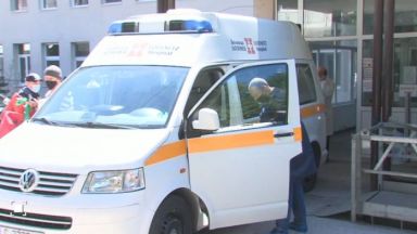 Екип реаниматори от Пирогов със специализирана линейка на Правителствена болница