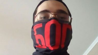 Виж още 19 годишният младеж който уби 9 души в училище