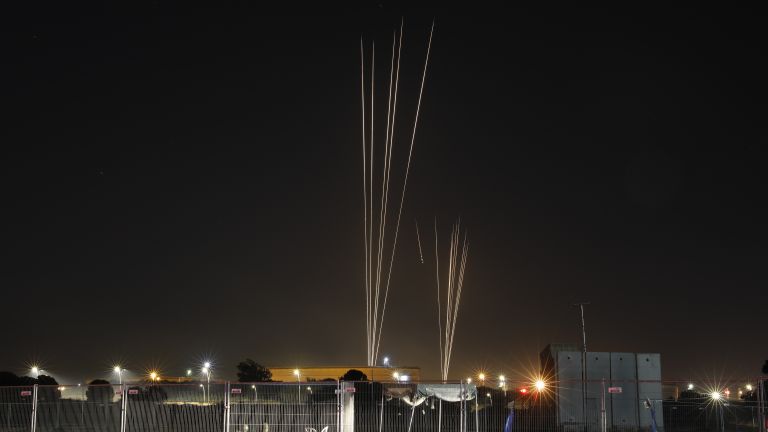 Израел нанесе въздушни удари по ивицата Газа вчера, след като