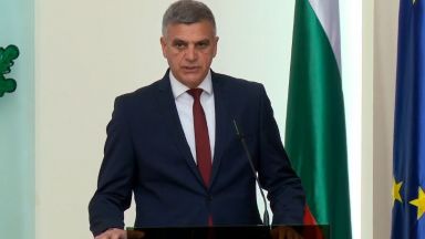 Залагам целия си авторитет за това че ще работя почтено