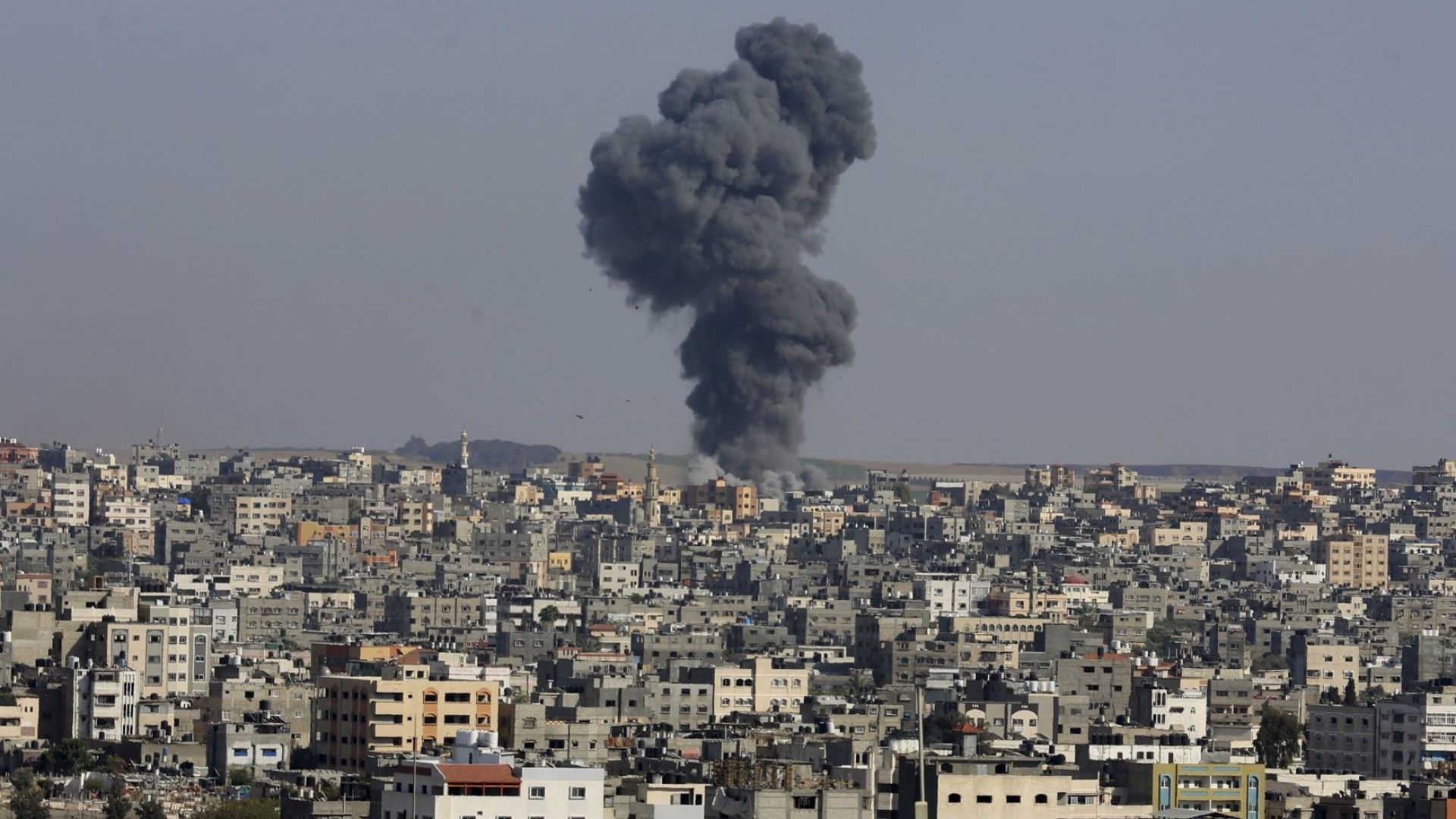 Израел се зарече да не спира атаките в Газа до постигане на "пълна тишина"