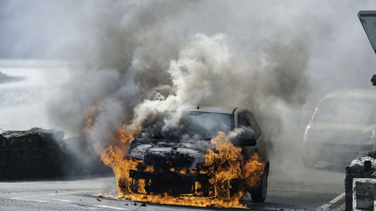 48-годишен мъж загина, а 6-годишната му дъщеря е в болница