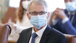 Образователният министър: Като не спазваме мерките, ни очаква една нова и бърза вълна