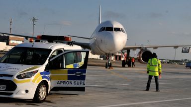 Летище Бургас ще бъде временно затворено за полети заради планирани ремонтни