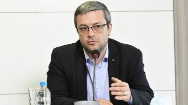 Парламентарната група на ГЕРБ няма да вземе страна в скандала