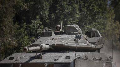 Русия достави на Сърбия модернизирани танкове тип Т 72МС и бронирани