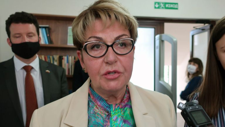 Изгонването на руския посланик Елеонора Митрофанова би означавало окончателно скъсване