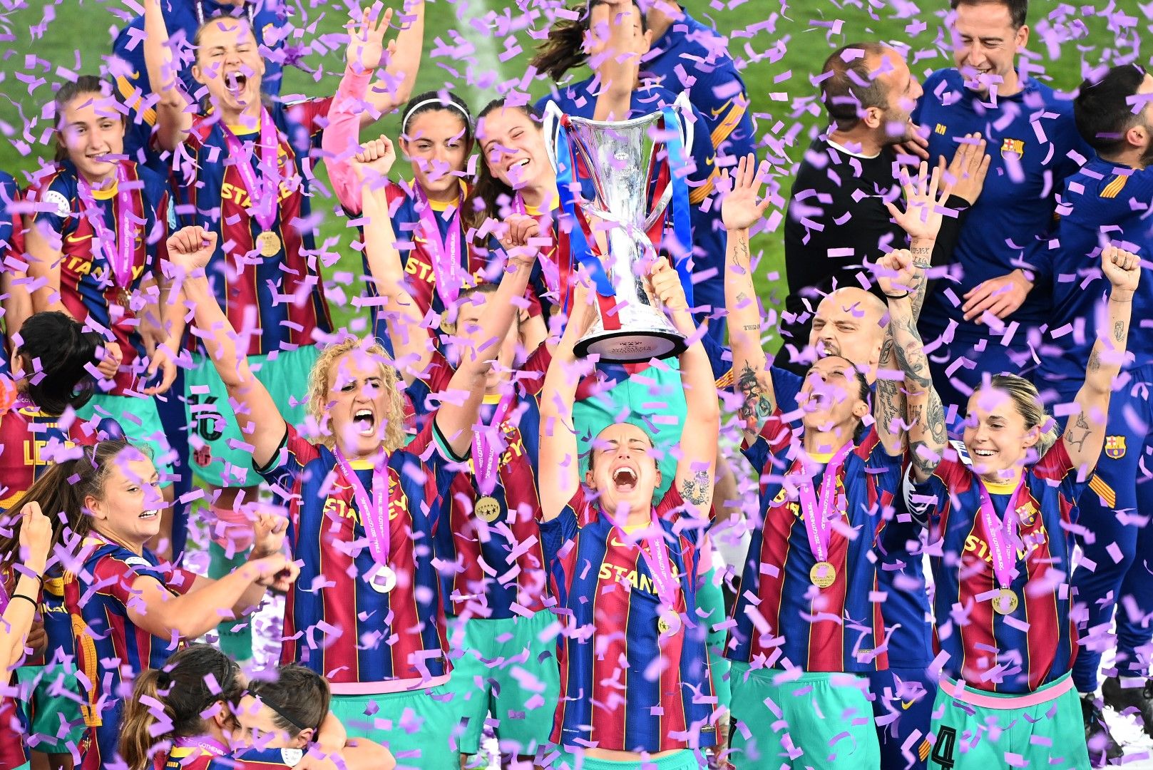 Най-добрият женски клуб във футбола бе Барселона