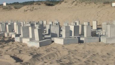 Концесионерът на "Смокиня“: Не се излива бетон на плажа, ще бъде вграден в пясъка