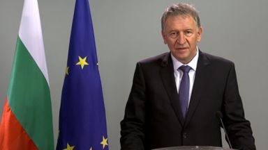 Служебният здравен министър Стойчо Кацаров издаде заповед с която нарежда