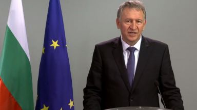 Служебният здравен министър Стойчо Кацаров издаде заповед с която нарежда