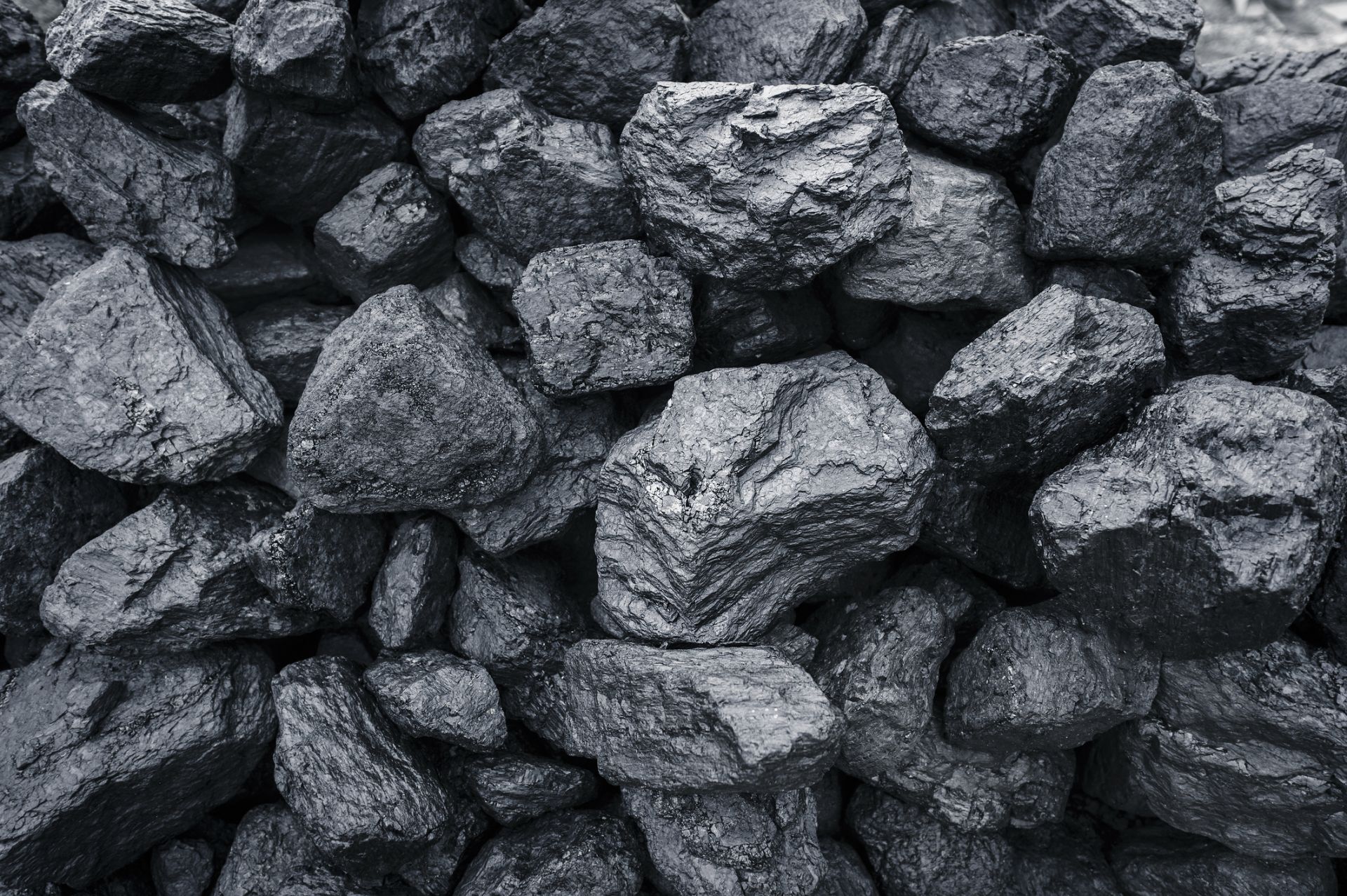 Търсенето на въглища в света ще достигне рекордно високи нива тази година