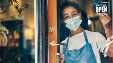 Датското правителство отменя почти всички ограничения наложени за ограничаване на