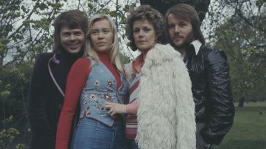 "Waterloo" на ABBA е любимата песен от Евровизия на британците