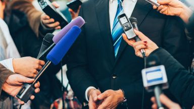 Журналист от турската държавна Анадолка агенция бе уволнен вчера след