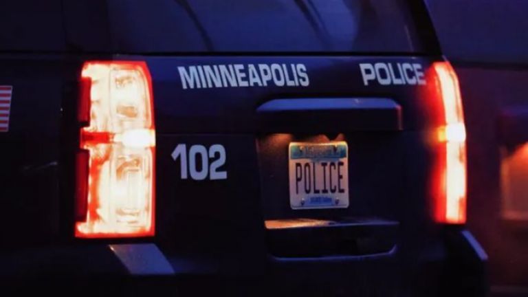 Двама души бяха убити, а още осем - ранени при