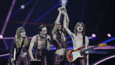 Вокалистът на групата победител на "Евровизия" отива на тест за наркотици