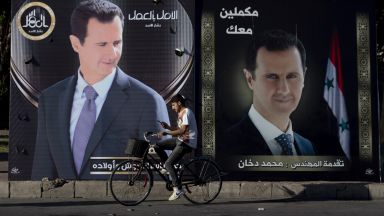 Изборите в Сирия започнаха: "Кръвта и душата си, ще дадем за теб живота си, Башар!"