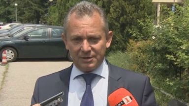 Притеснително е че служебният вицепремиер и министър на вътрешните работи