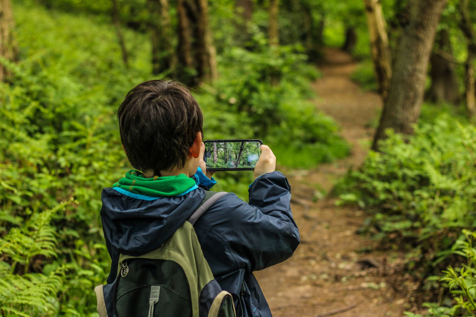 Смартфонът може да направи детето ви и запаен фотограф