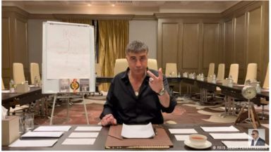 Един мафиот живеещ в изгнание прави в YouTube разкрития срещу