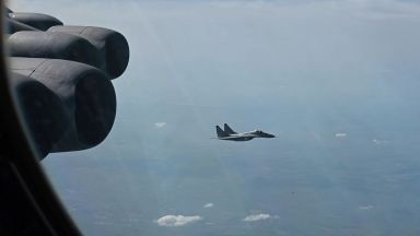 Български изтребител МиГ 29 е участвал в учение с американски бомбардировач